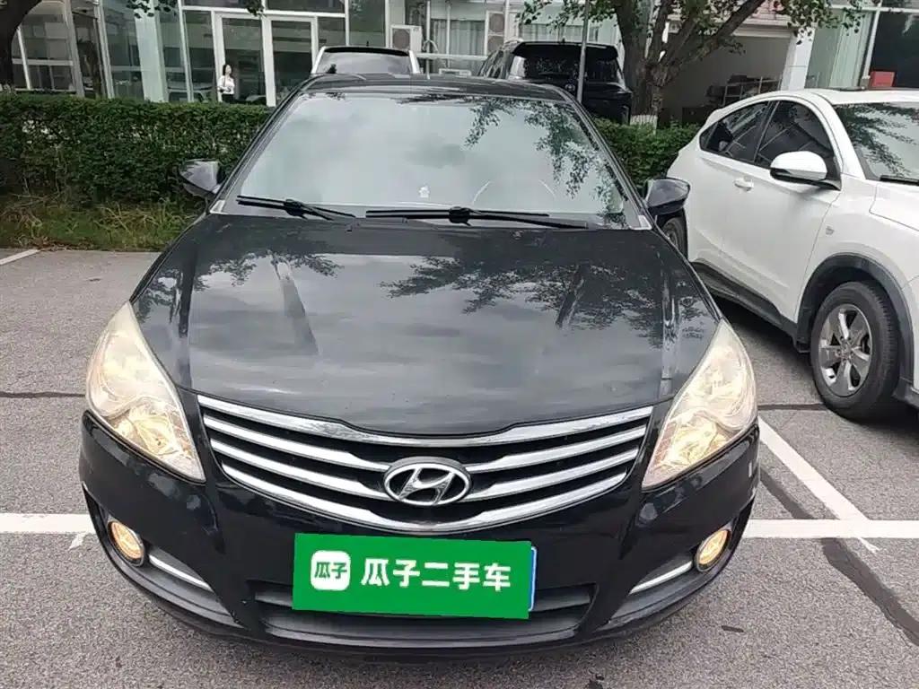 Hyundai Elantra 2011 1.6L Automatic Comfort Model — миниатюра 3