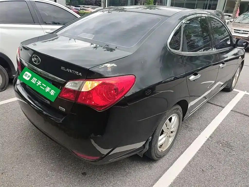 Hyundai Elantra 2011 1.6L Automatic Comfort Model — миниатюра 7