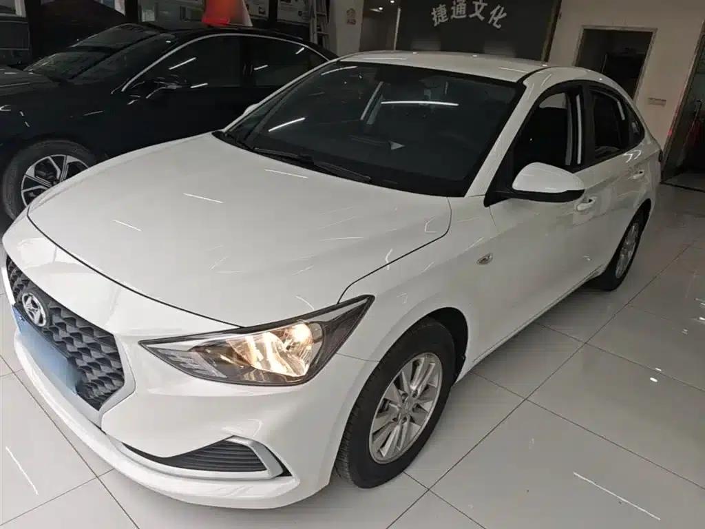 Hyundai Elantra 2020 1.6L Automatic GL Edition — миниатюра 1