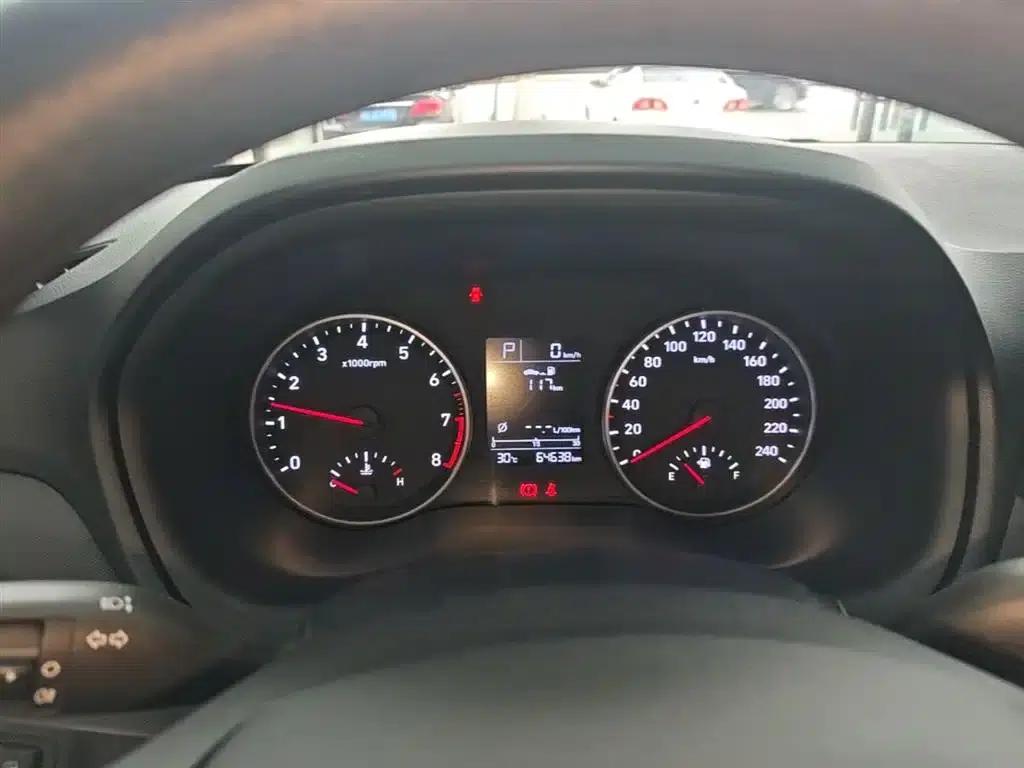 Hyundai Elantra 2020 1.6L Automatic GL Edition — миниатюра 12
