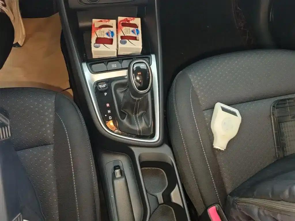 Hyundai Elantra 2020 1.6L Automatic GL Edition — миниатюра 14