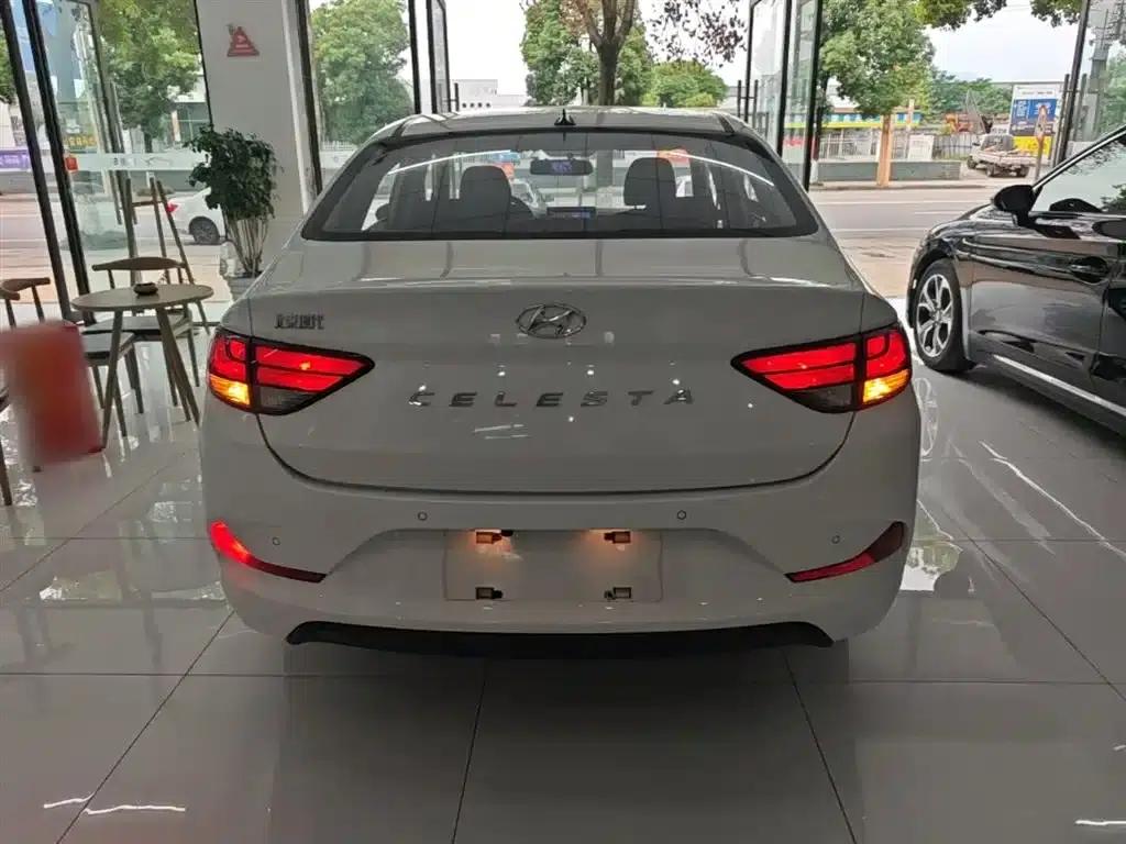 Hyundai Elantra 2020 1.6L Automatic GL Edition — миниатюра 6