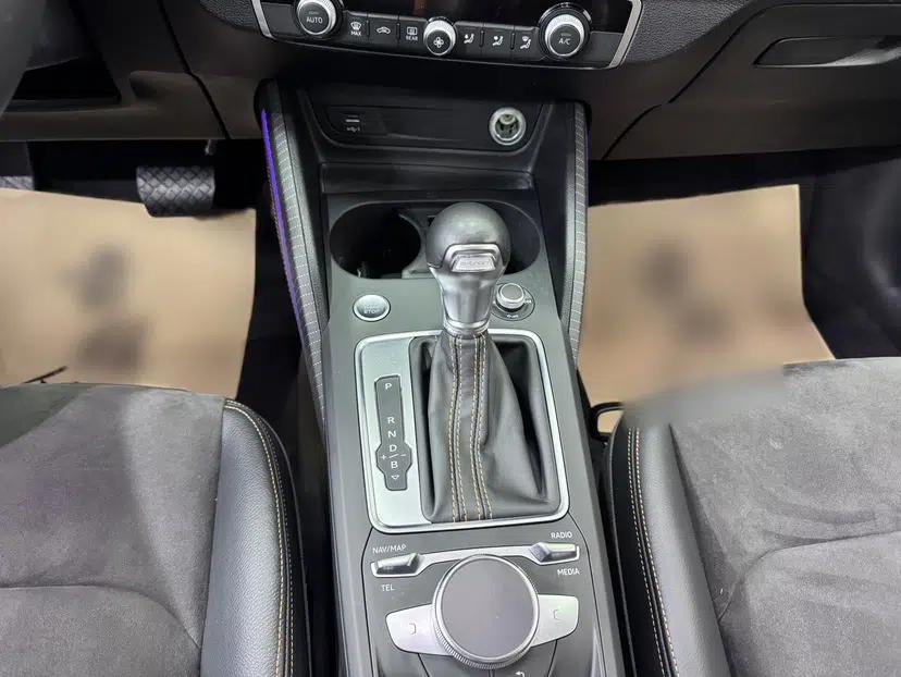 Audi Q2L e-tron 2022 Q2L e-tron Pure Electric Smart Enjoyment Model — миниатюра 8