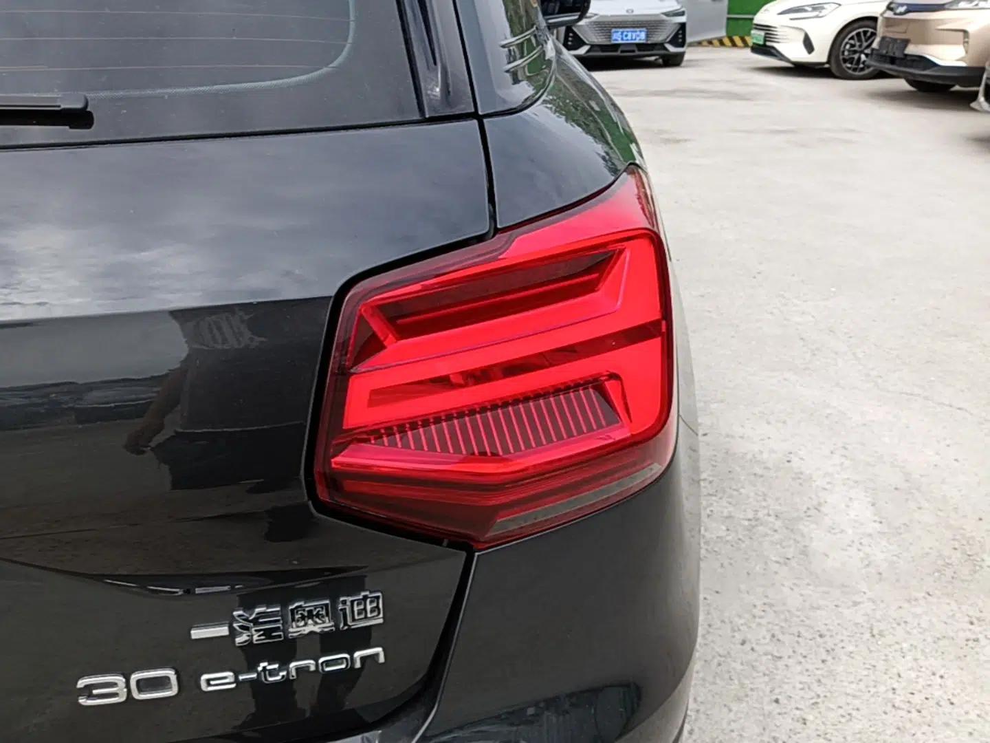 Audi Q2L e-tron 2019 Q2L e-tron Pure Electric Smart Enjoyment Model — миниатюра 8