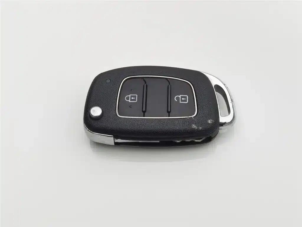 2017 Hyundai Reina 1.4L Manual Transmission with Sunroof (National V Emission Standard) — миниатюра 19