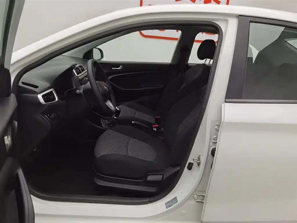 2017 Hyundai Reina 1.4L Manual Transmission with Sunroof (National V Emission Standard) — миниатюра 10