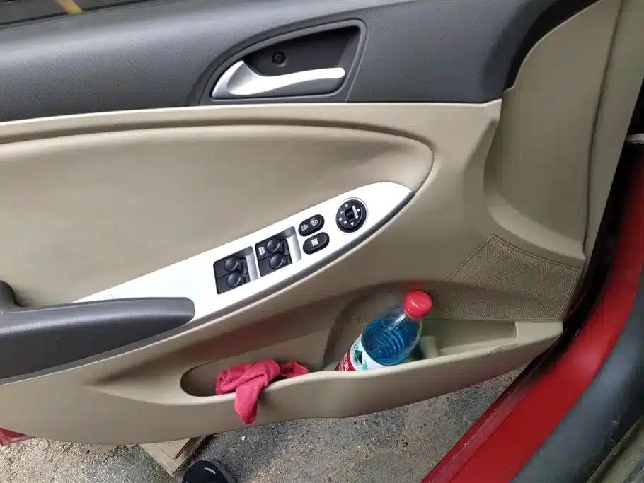 2010 Hyundai Reina Sedan 1.4L Automatic Fashion GT — миниатюра 7