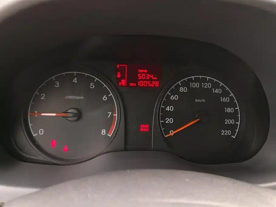 2016 Hyundai Reina 1.4L Manual Fashion GS — миниатюра 14