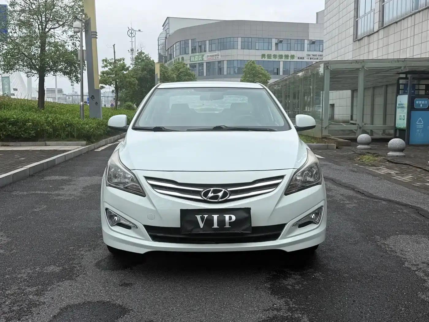 2014 Hyundai Reina 1.4L Manual Intelligent GLS — миниатюра 2