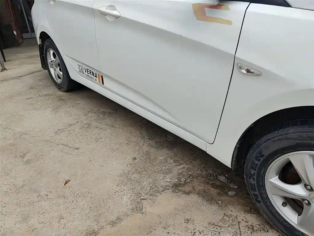 2016 Hyundai Reina 1.4L Automatic Intelligent GLS — миниатюра 21