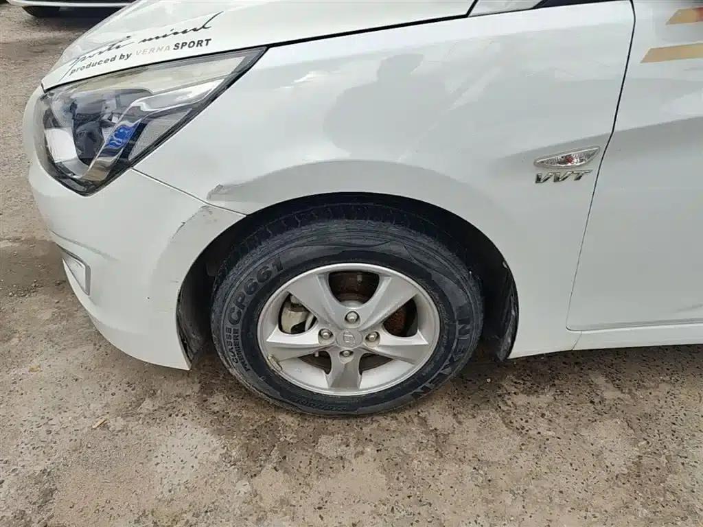2016 Hyundai Reina 1.4L Automatic Intelligent GLS — миниатюра 23