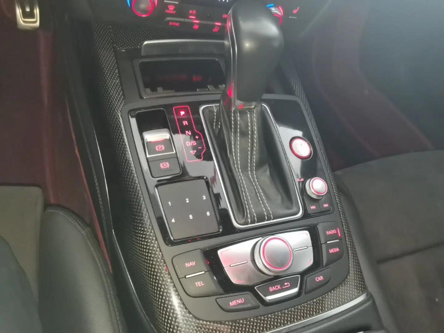 Audi S6 2016 S6 4.0TFSI — миниатюра 16