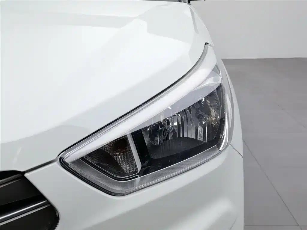 Beijing Hyundai ix25 2015 1.6L Automatic 2WD Smart GLS — миниатюра 7