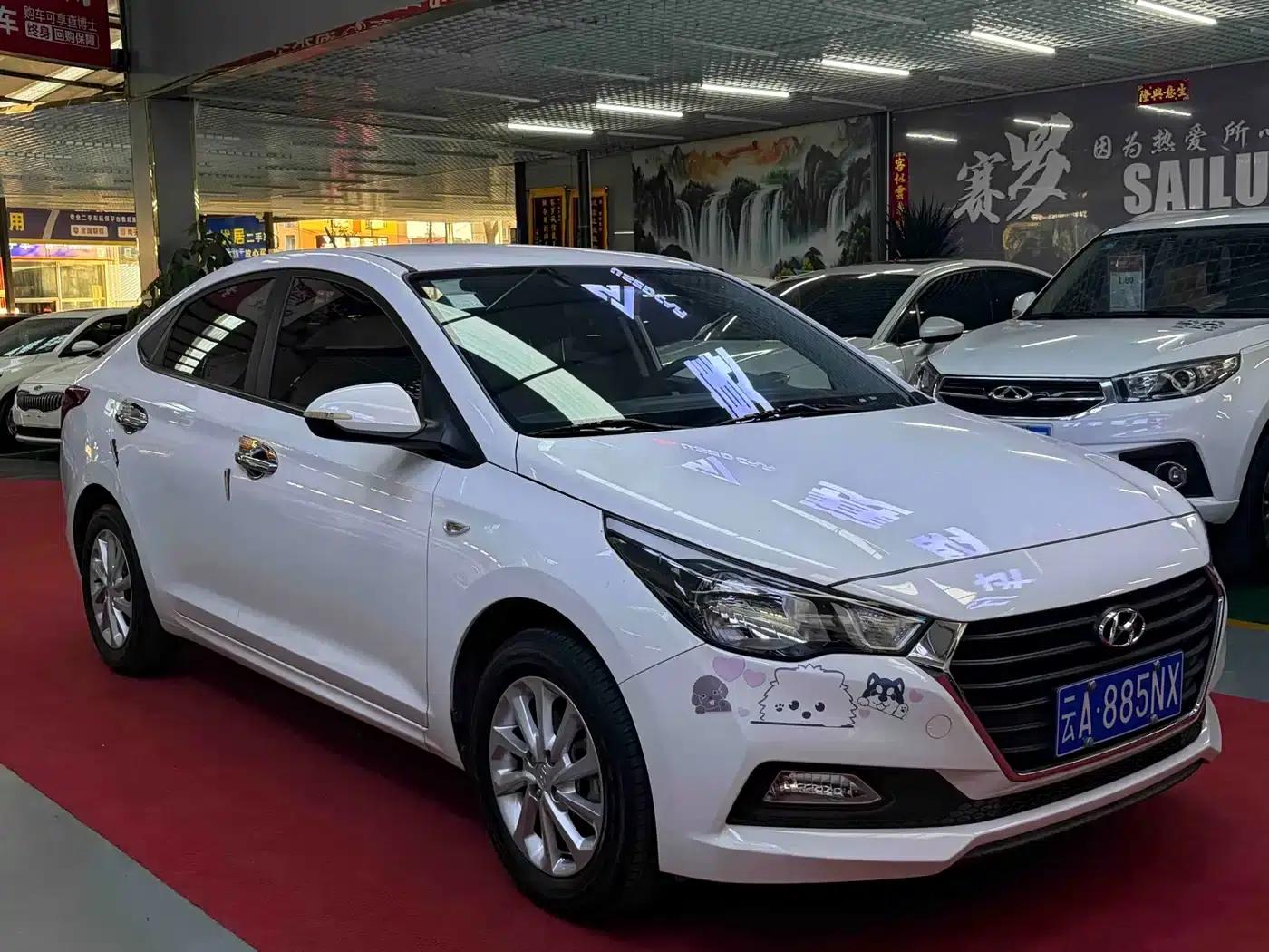 2016 Hyundai Verna 1.4L Automatic GLS (Cool Edition) — миниатюра 3