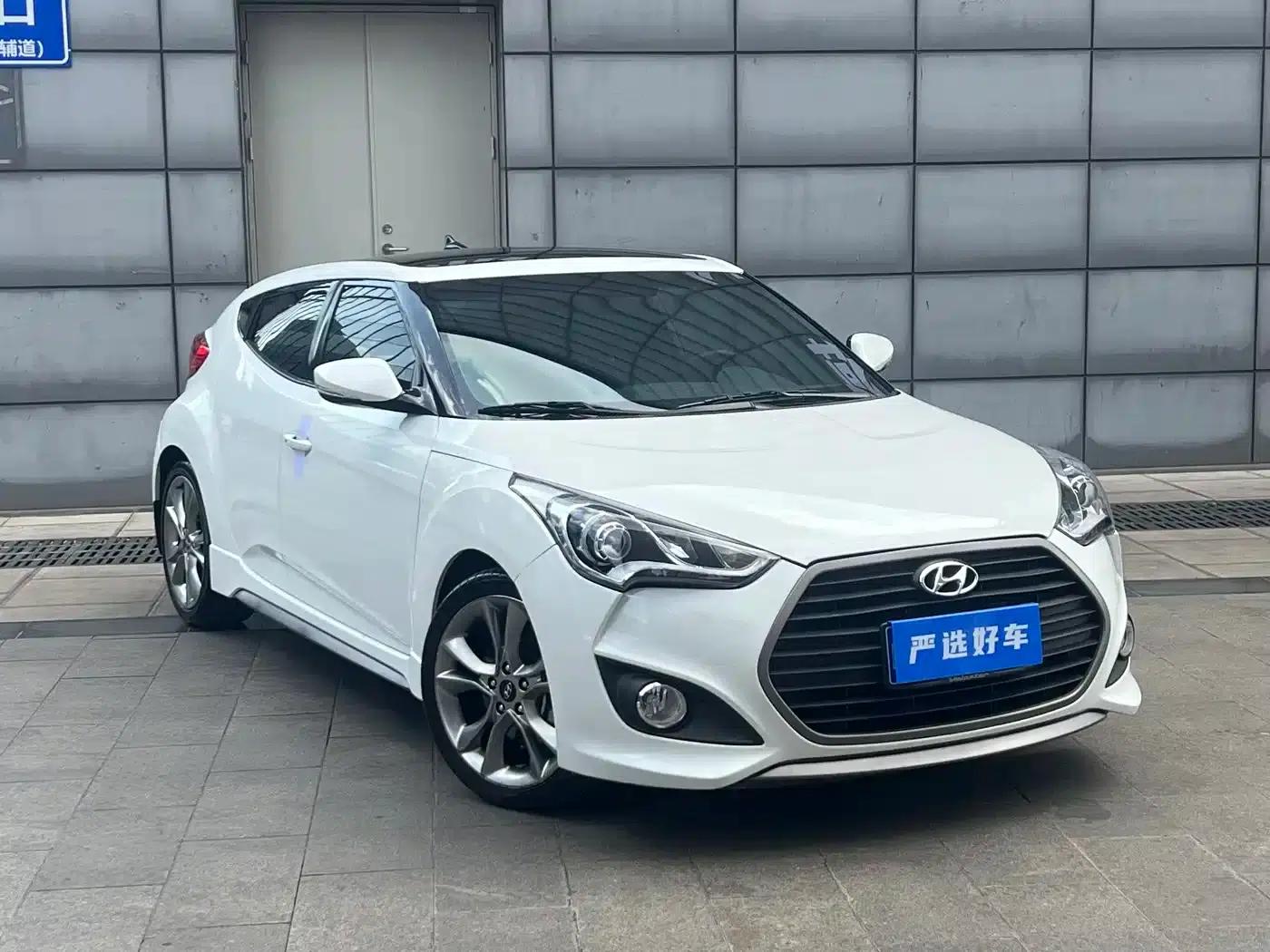 2015 Veloster 1.6T Automatic Luxury Edition — миниатюра 3