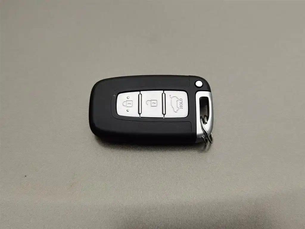 Veloster 2012 1.6T Automatic Luxury Edition — миниатюра 19