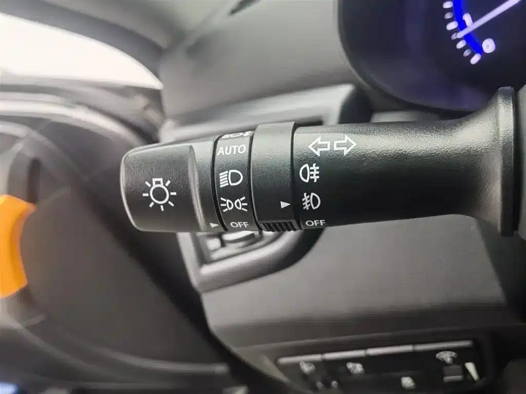 Veloster 2012 1.6T Automatic Luxury Edition — миниатюра 21