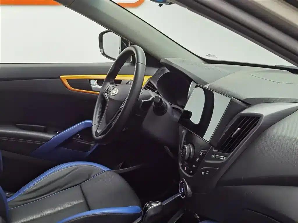 Veloster 2012 1.6T Automatic Luxury Edition — миниатюра 22