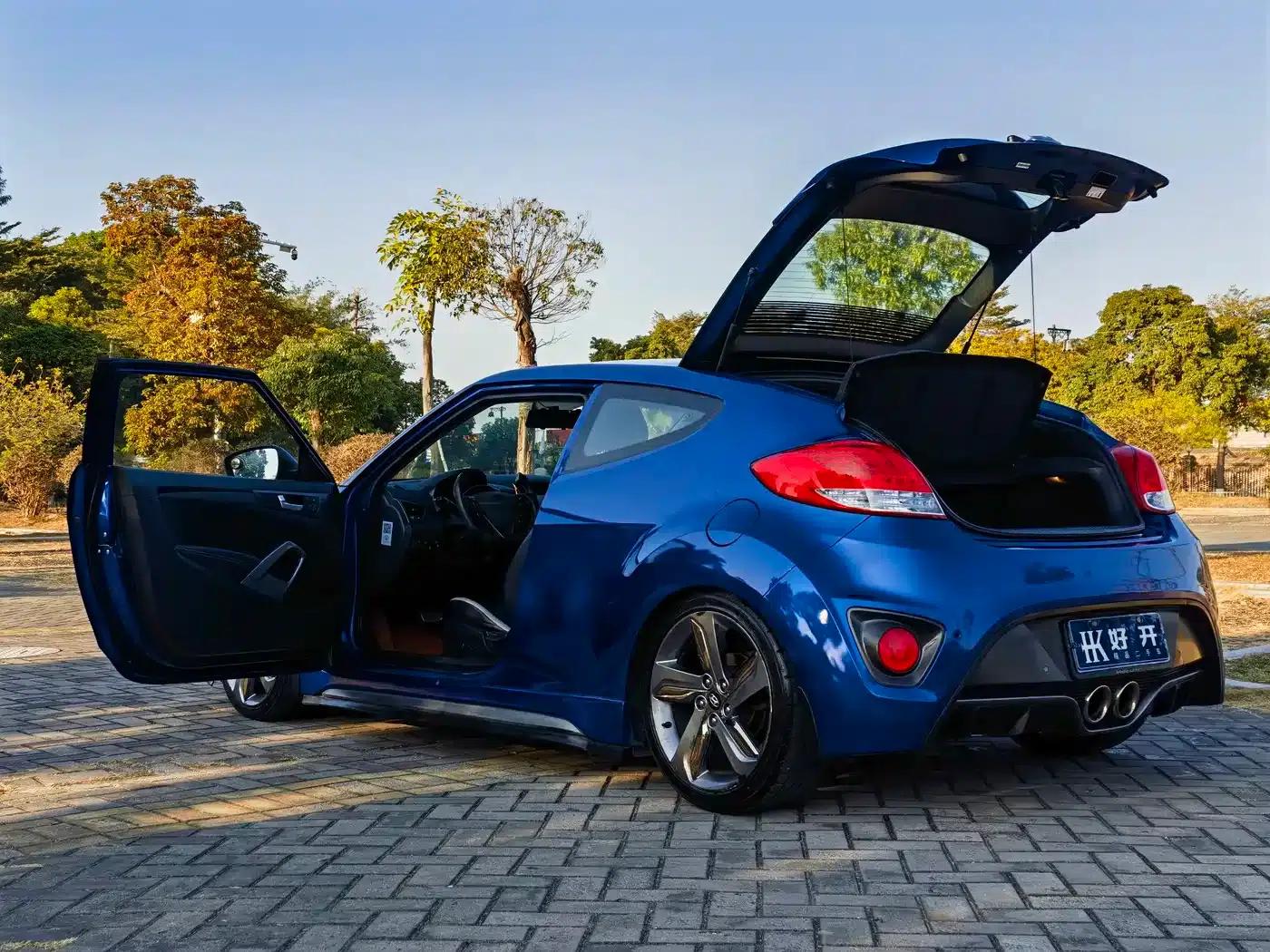 Veloster 2012 1.6T Automatic Luxury Edition — миниатюра 19