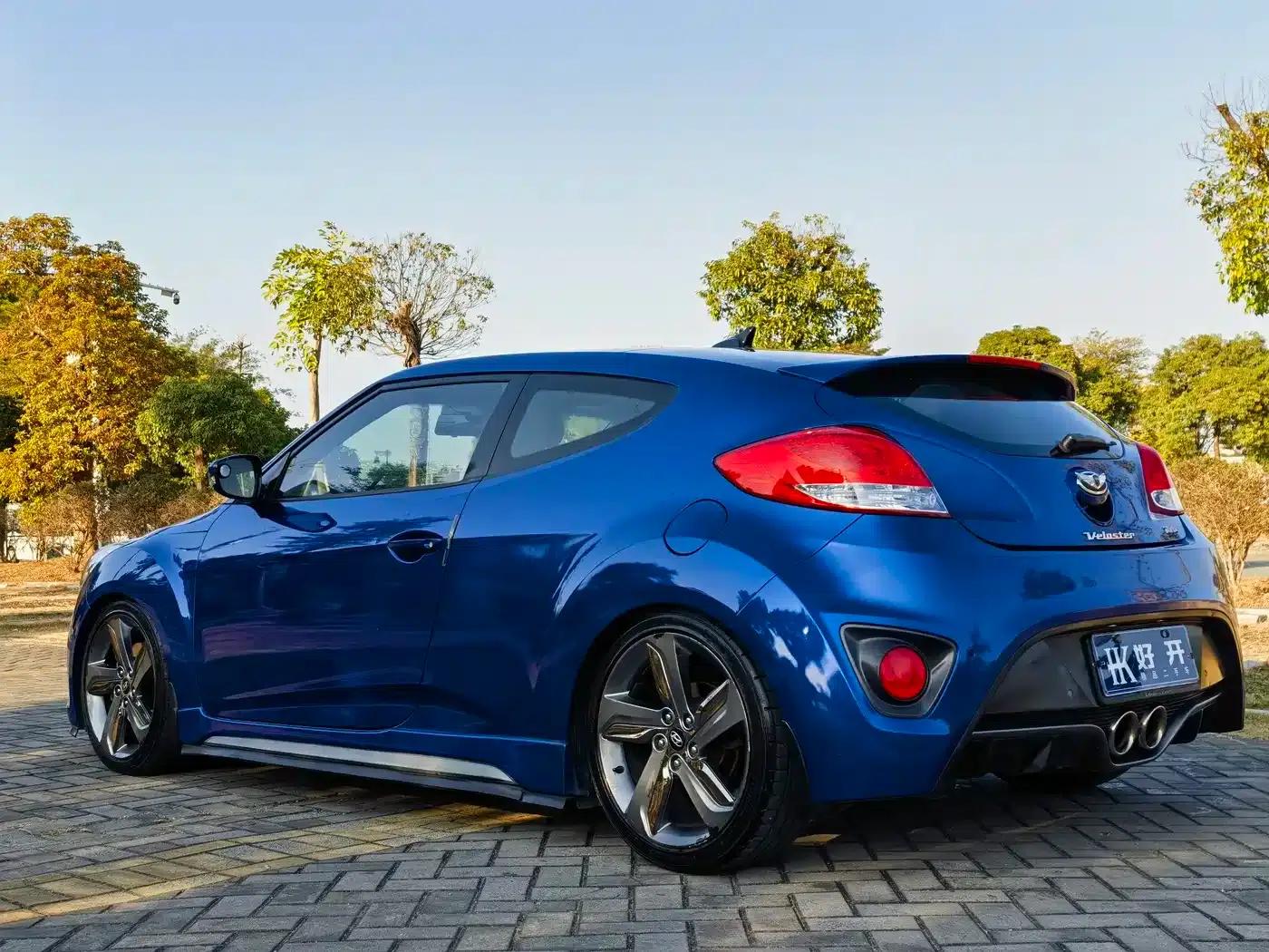 Veloster 2012 1.6T Automatic Luxury Edition — миниатюра 5