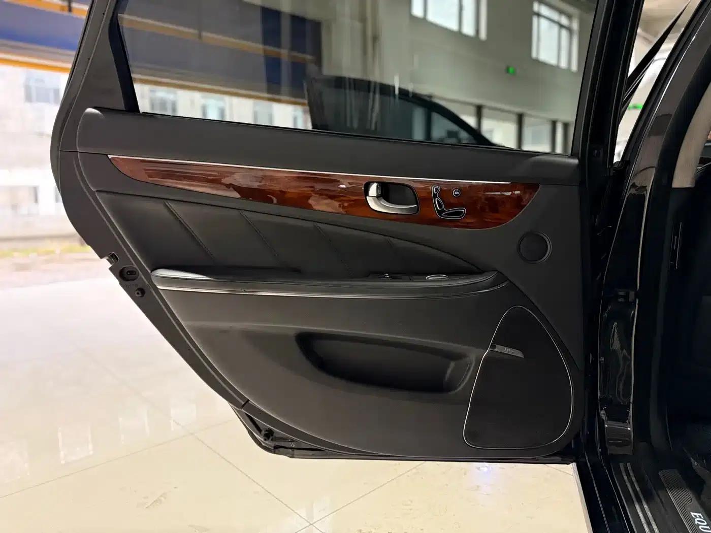 Equus 2014 3.8 GDi Extended Flagship Edition — миниатюра 15
