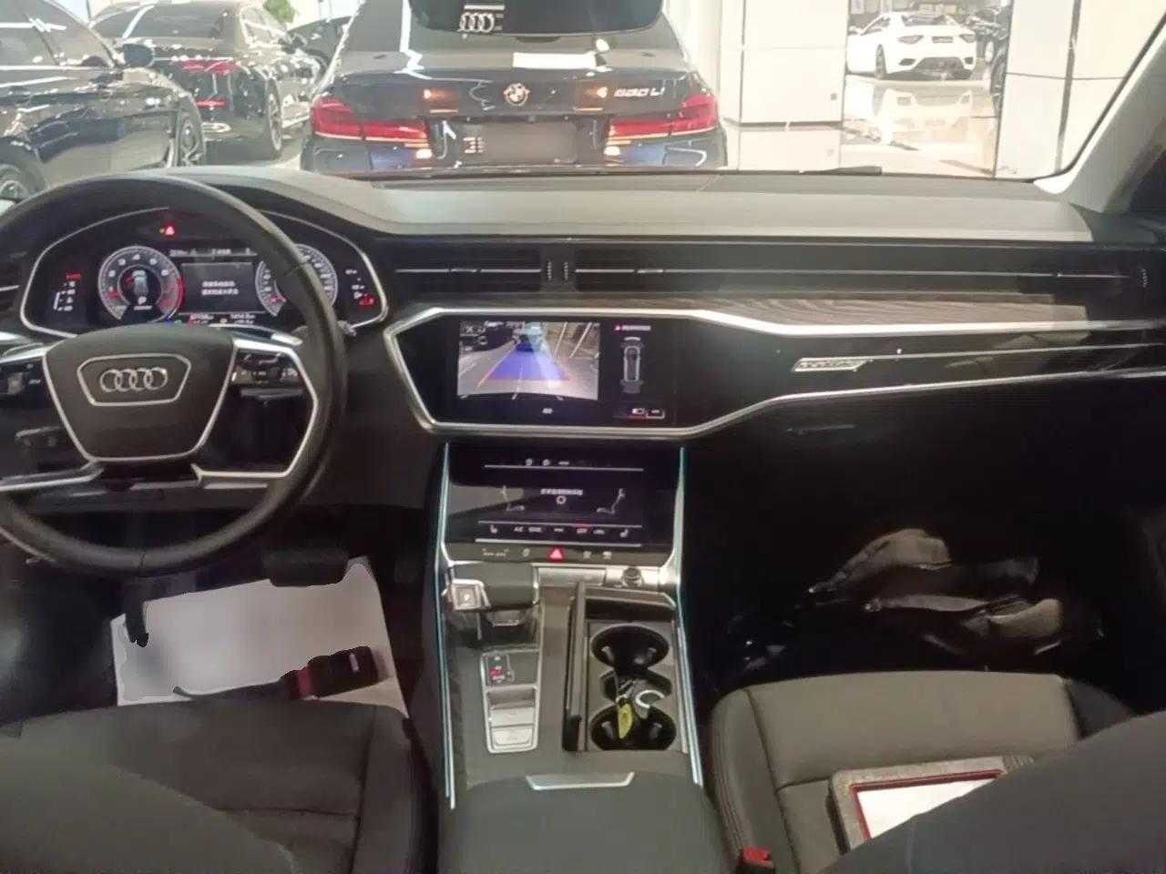 Audi A6 2021 allroad quattro Explorer 55 TFSI Prestige Off-Road Model — миниатюра 13