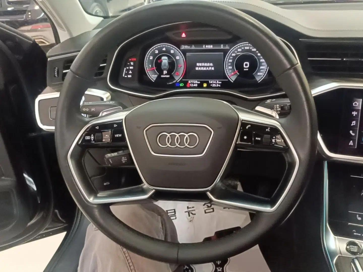 Audi A6 2021 allroad quattro Explorer 55 TFSI Prestige Off-Road Model — миниатюра 14
