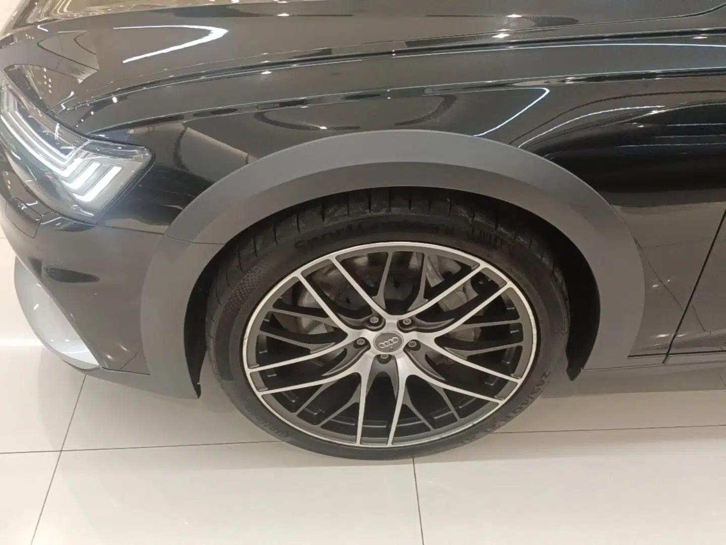 Audi A6 2021 allroad quattro Explorer 55 TFSI Prestige Off-Road Model — миниатюра 8
