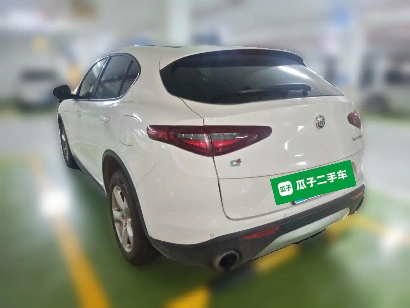 Alfa Romeo Stelvio 2017 2.0T 200HP Elite Edition — миниатюра 4