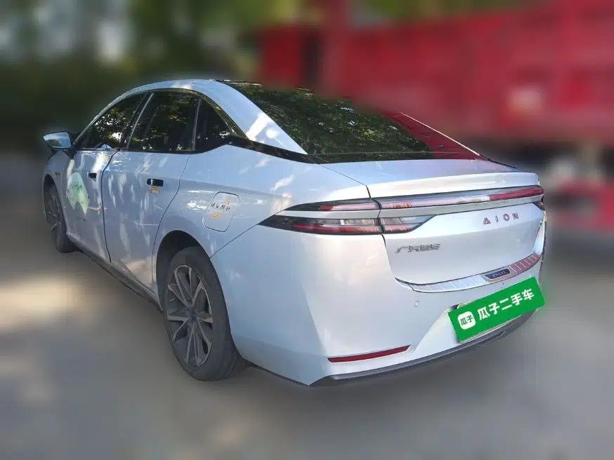 AION S Plus 2022 70 Intelligent Edition — миниатюра 4