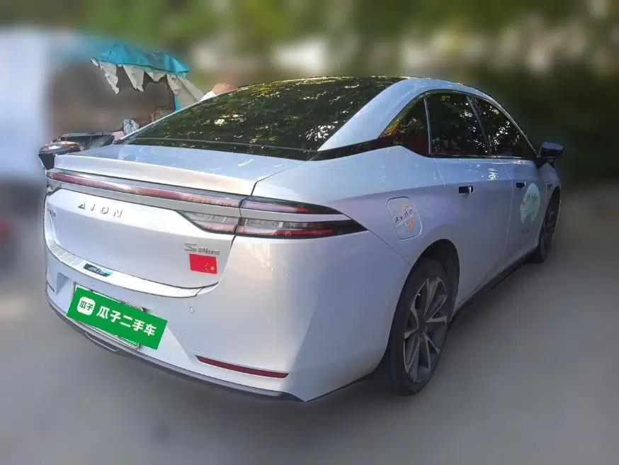 AION S Plus 2022 70 Intelligent Edition — миниатюра 6