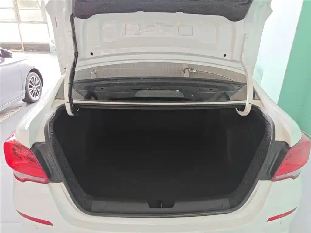Chevrolet Cruze 2019 320 Automatic Comfort Edition — миниатюра 19