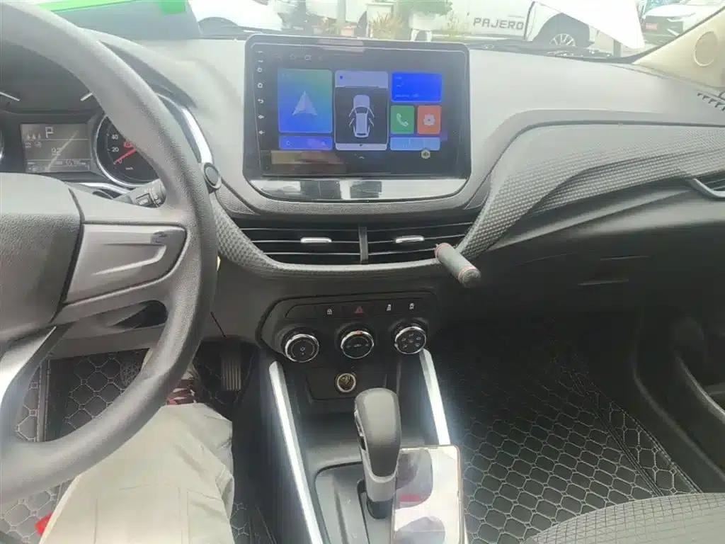 Chevrolet Cruze 2022 325T Automatic Comfort Edition — миниатюра 13