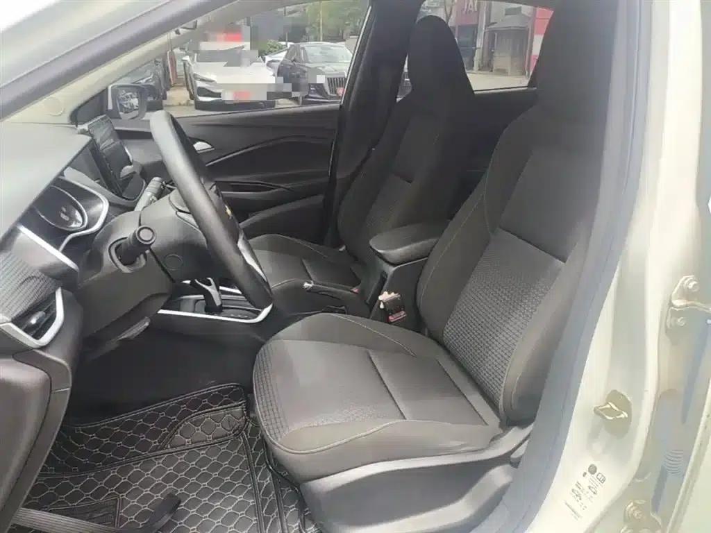 Chevrolet Cruze 2022 325T Automatic Comfort Edition — миниатюра 15