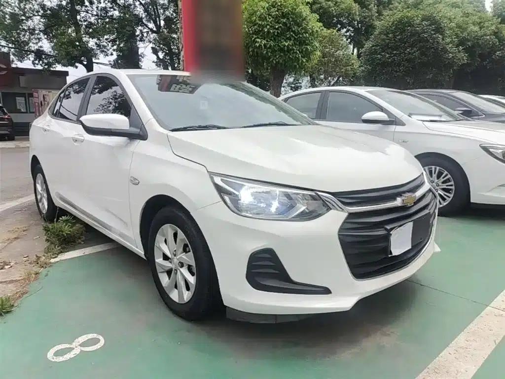 Chevrolet Cruze 2022 325T Automatic Comfort Edition — миниатюра 4