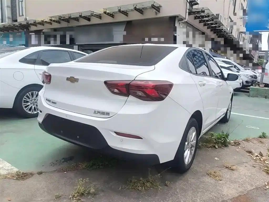 Chevrolet Cruze 2022 325T Automatic Comfort Edition — миниатюра 7