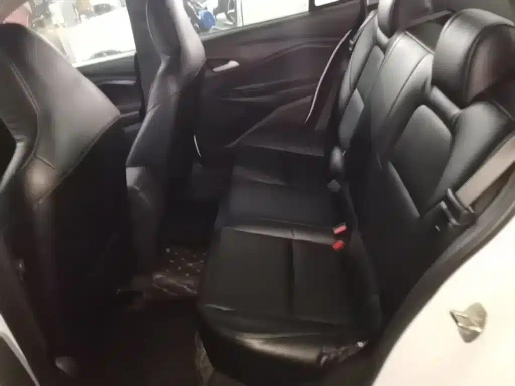 Chevrolet Cruze 2020 325T Automatic Comfort Edition — миниатюра 17