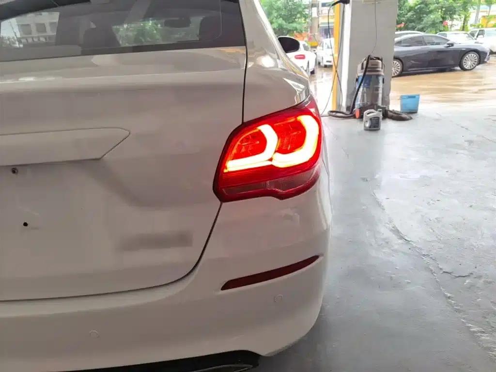 Chevrolet Cruze 2019 320 Automatic Sunroof Edition — миниатюра 8