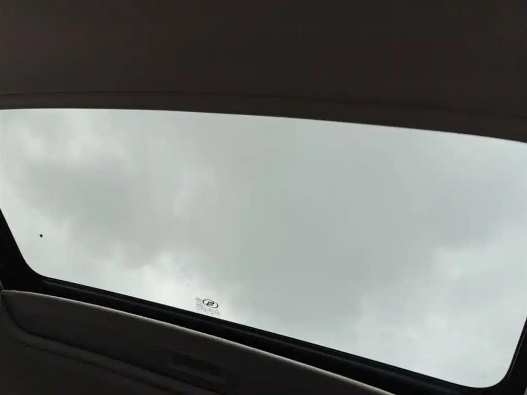 Chevrolet Cruze 2019 320 Automatic Sunroof Edition — миниатюра 18