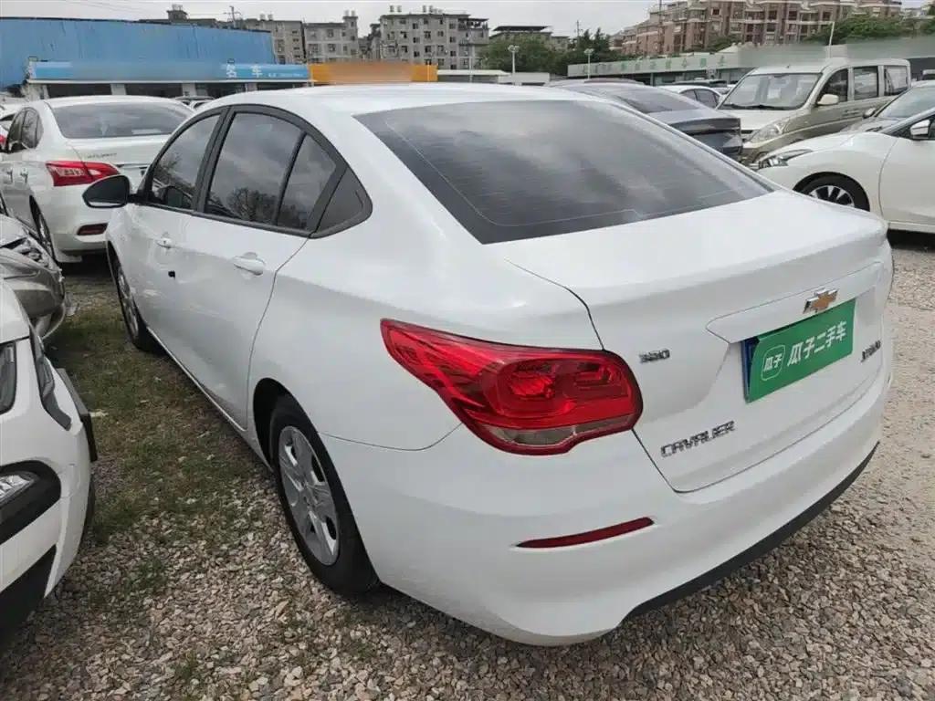 Chevrolet Cruze 2019 320 Automatic Sunroof Edition — миниатюра 5