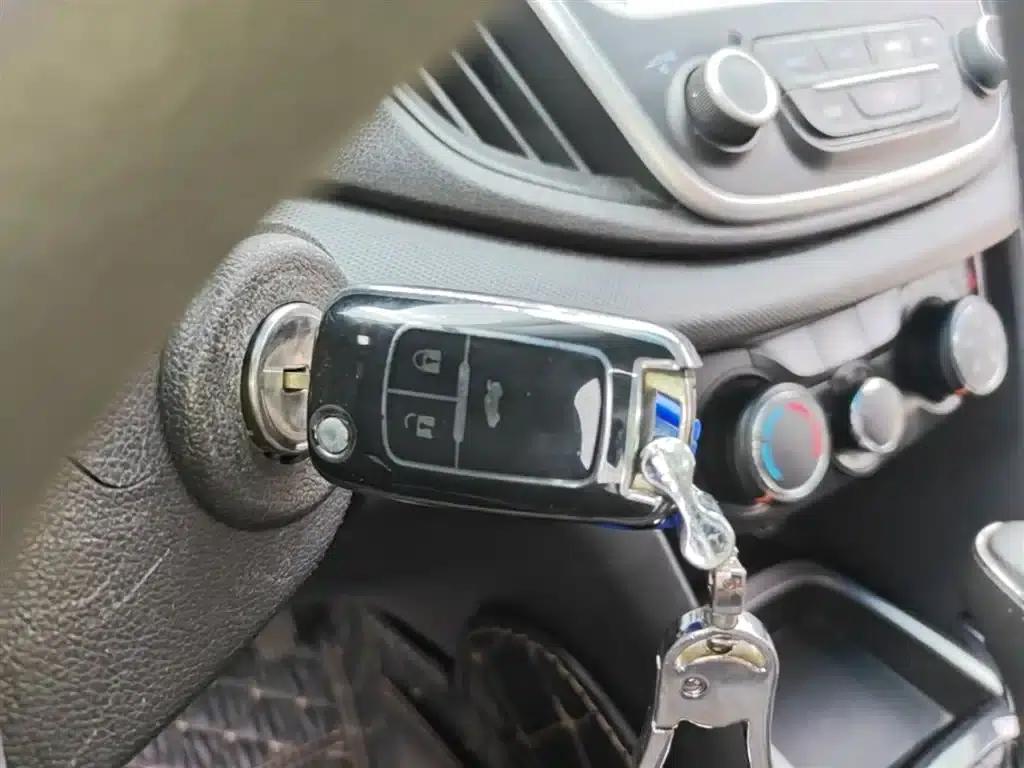 Chevrolet Cruze 2019 320 Automatic Sunroof Edition — миниатюра 9