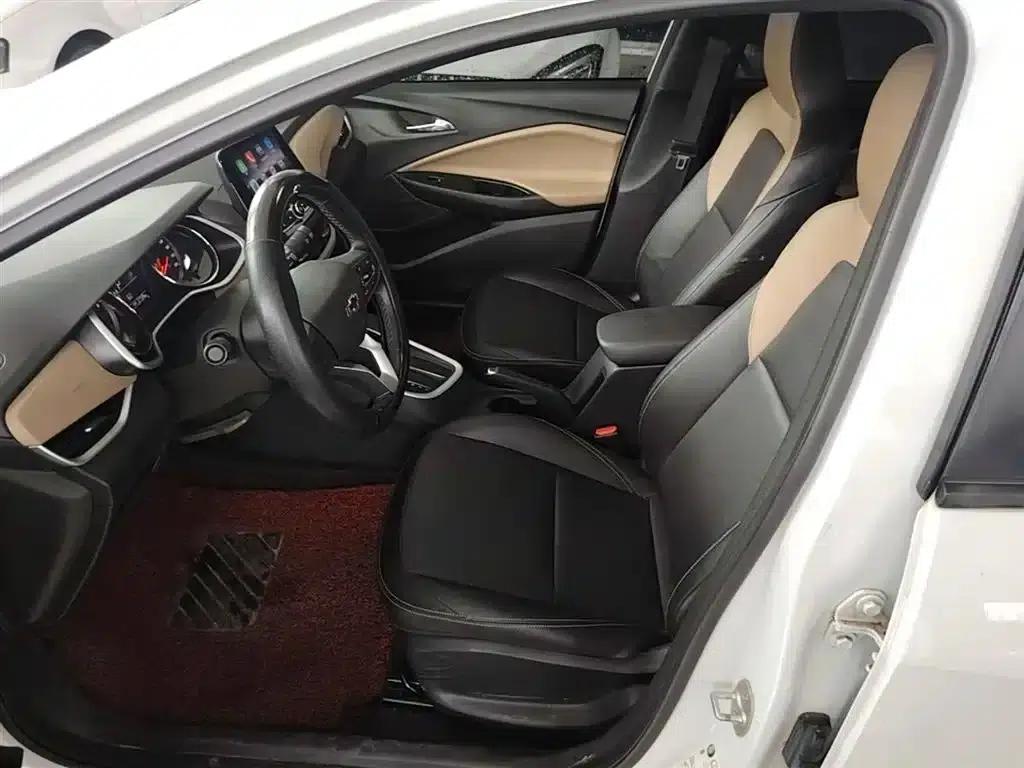Chevrolet Cruze 2020 Facelift Redline 325T Automatic Premium Edition — миниатюра 15