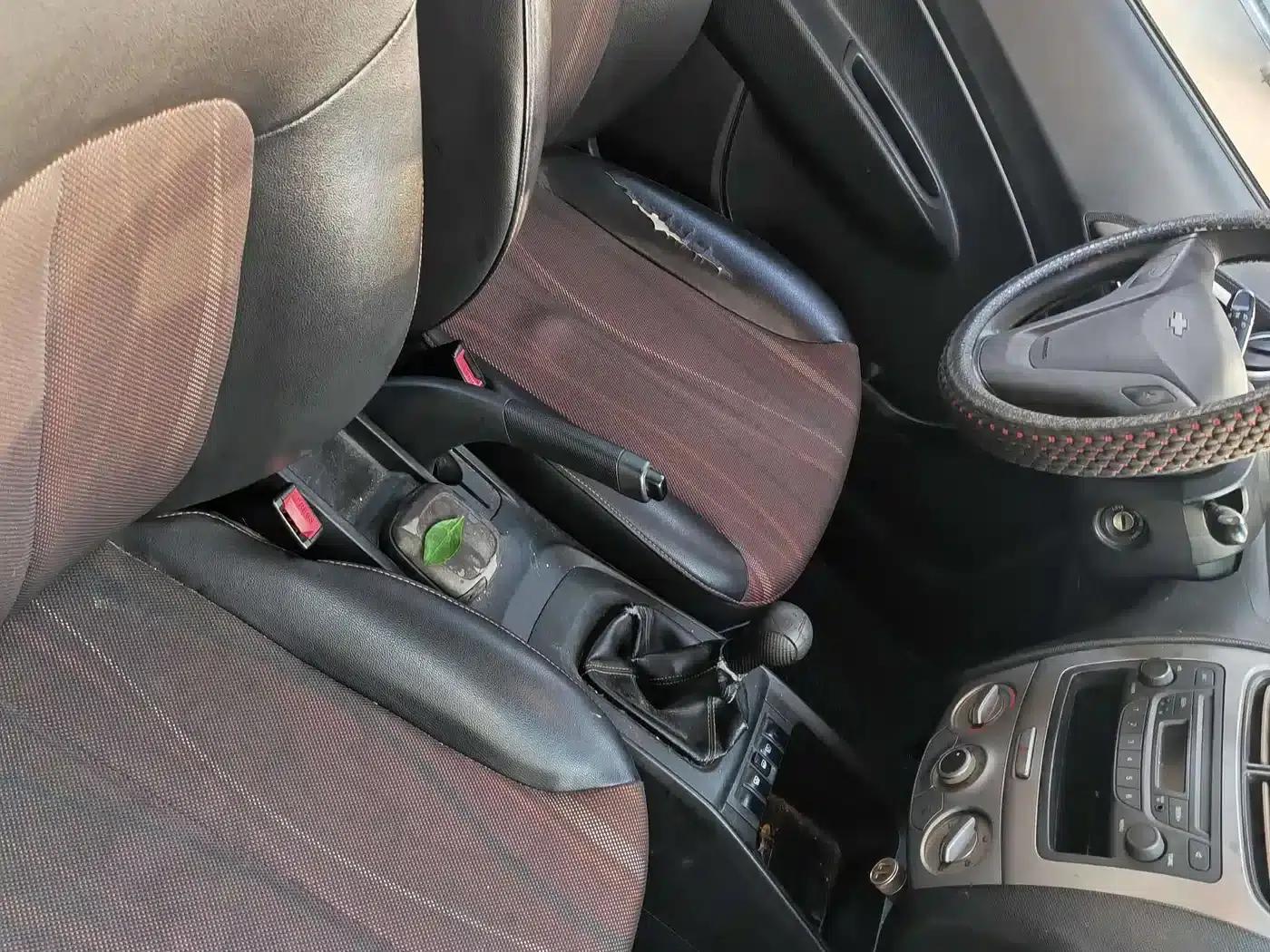 Chevrolet Sail 2013 Sedan 1.4L Manual Ideal Happiness Edition — миниатюра 7