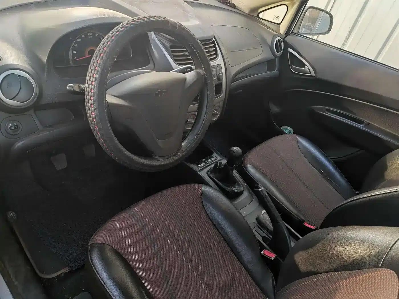 Chevrolet Sail 2013 Sedan 1.4L Manual Ideal Happiness Edition — миниатюра 8