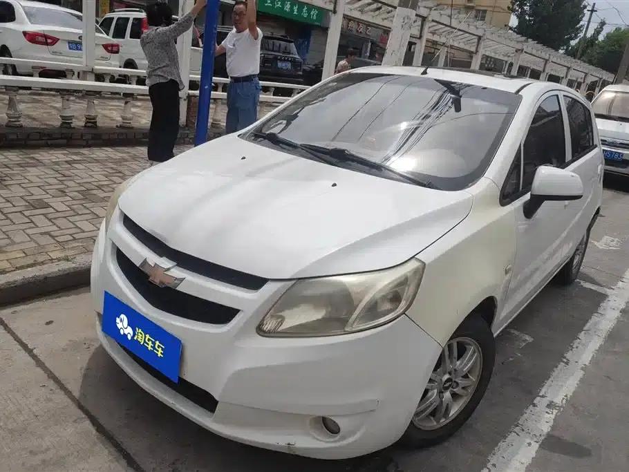 Sail 2011 Hatchback 1.4L Manual Happiness Edition — миниатюра 1
