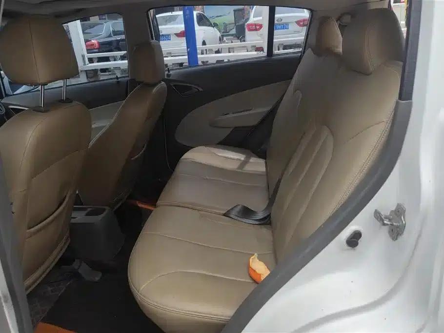 Sail 2011 Hatchback 1.4L Manual Happiness Edition — миниатюра 11