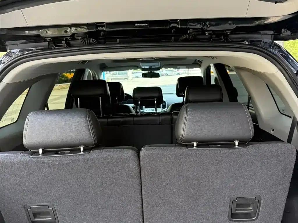 2017 Chevrolet Captiva 2.4L 4WD Flagship Edition 7-Seater — миниатюра 6