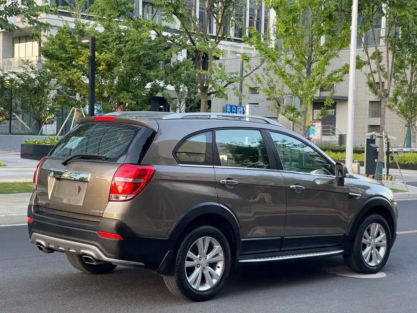 2017 Chevrolet Captiva 2.4L 4WD Flagship Edition 7-Seater — миниатюра 4
