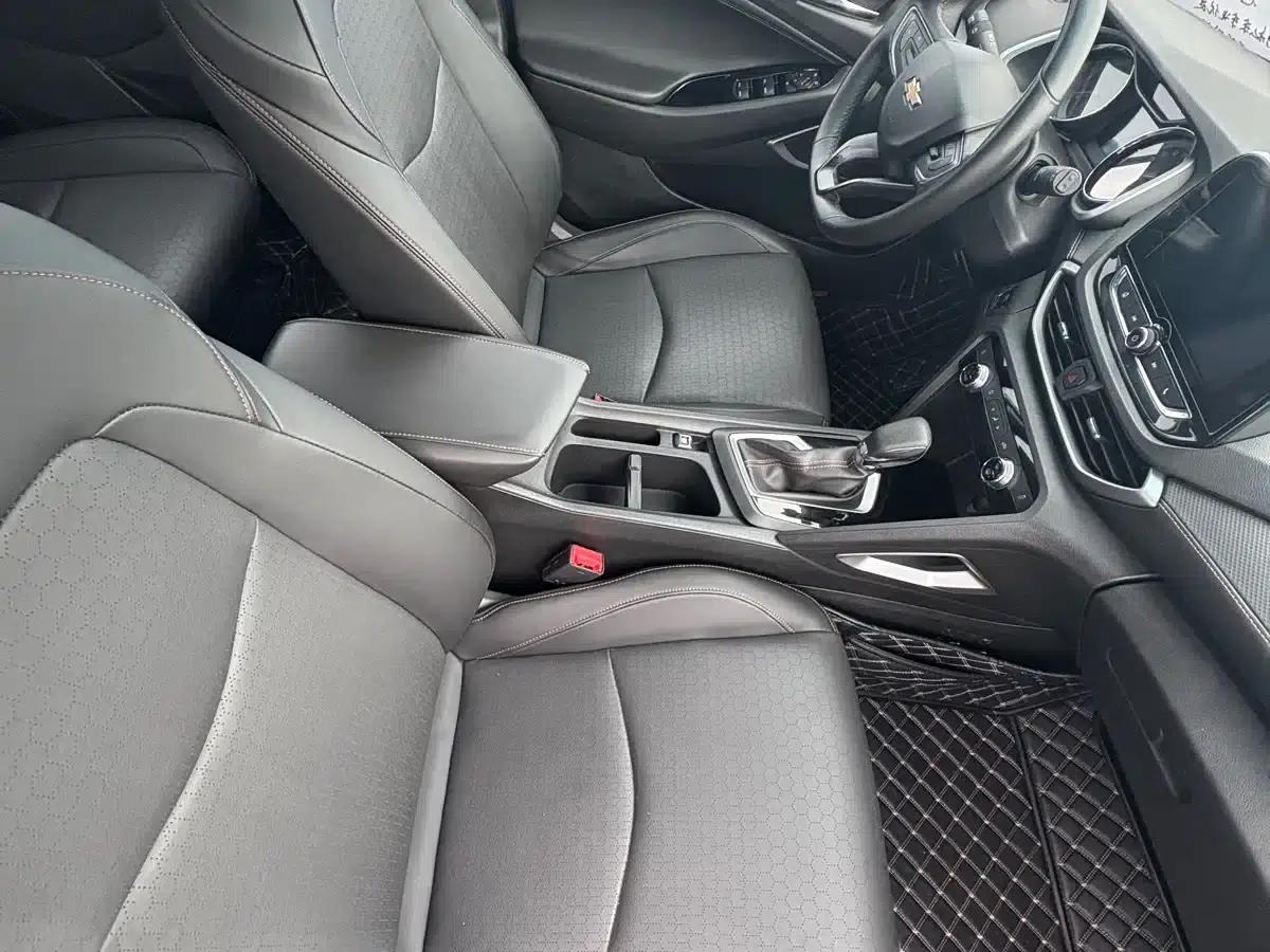 2019 Chevrolet Orlando 530T Automatic Mickey Mouse Custom Edition (5+2 models) China VI Emission Standard — миниатюра 6