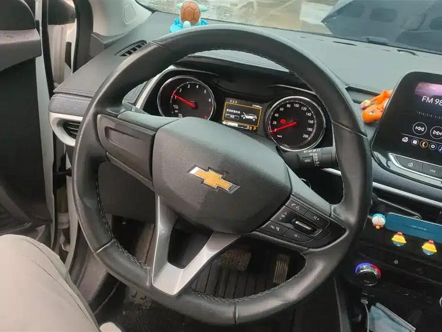 Chevrolet Trax 2021 325T Automatic Fun Edition (National VI Emission Standard) — миниатюра 15